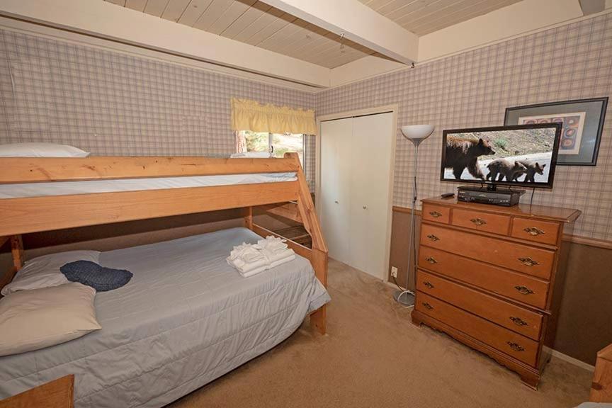 2552 Humboldt Cabin Main image 2